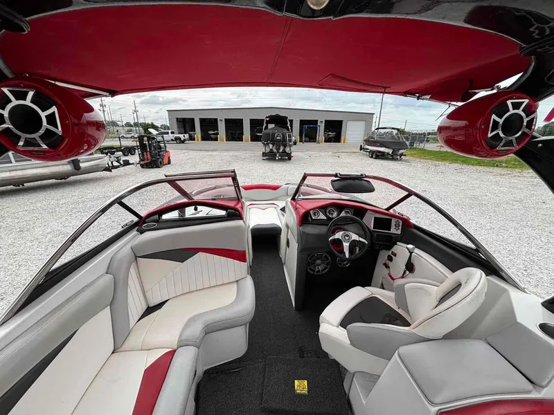 Slide: The Image of Tigé RZ4 2010 - 6