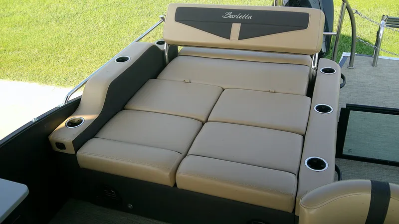 Slide: The Image of Barletta 240 Cabrio UE 2023 - 15