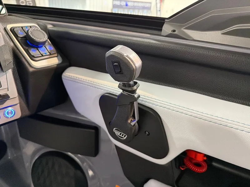 Slide: The Image of Malibu 26 LSV 2026 - 17