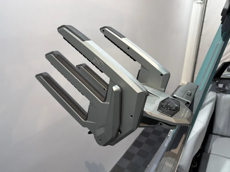 Slide: The Image of Malibu 26 LSV 2026 - 19