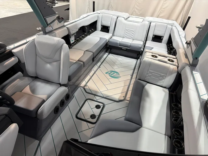 Slide: The Image of Malibu 26 LSV 2026 - 8