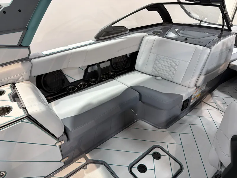 Slide: The Image of Malibu 26 LSV 2026 - 9