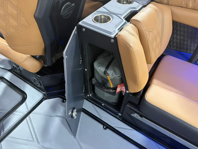 Slide: The Image of Malibu M242 2026 - 19