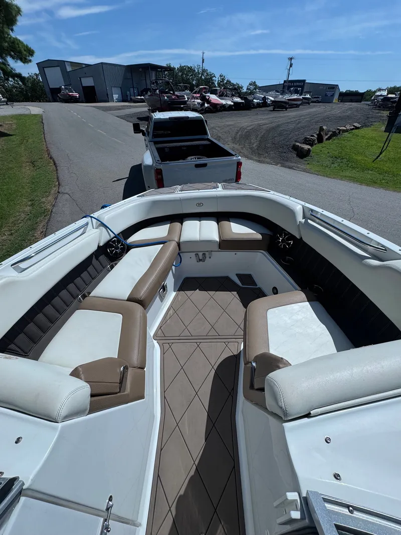 Slide: The Image of Cobalt 26SD 2015 - 5