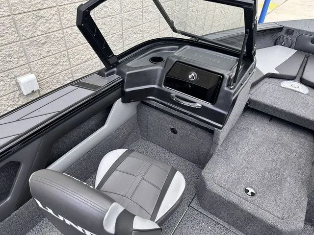 Slide: The Image of Lund 1875 Crossover XS 2026 - 14