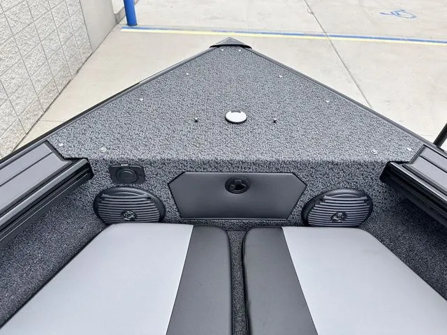 Slide: The Image of Lund 1875 Crossover XS 2026 - 23