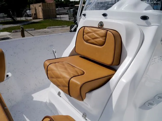 Slide: The Image of ALK 2 Powerboats 18CRS - GPS- STEREO 2026 - 37