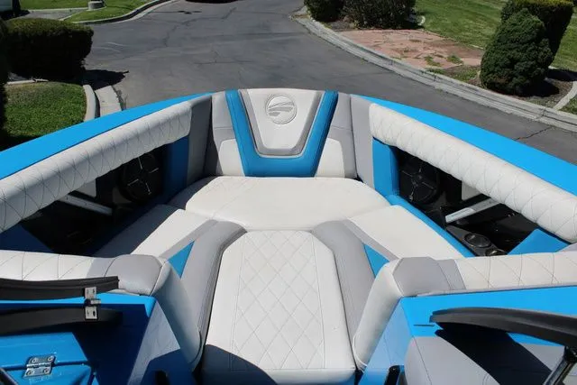 Slide: The Image of Tigé 23ZX 2020 - 2