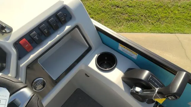 Slide: The Image of Godfrey Xperience 2286 SBX Sport Tube 27 In. Package 2026 - 12