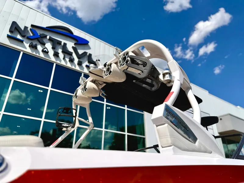 Slide: The Image of Nautique G23 2015 - 18