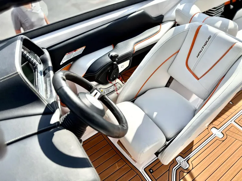 Slide: The Image of Nautique G23 2015 - 26