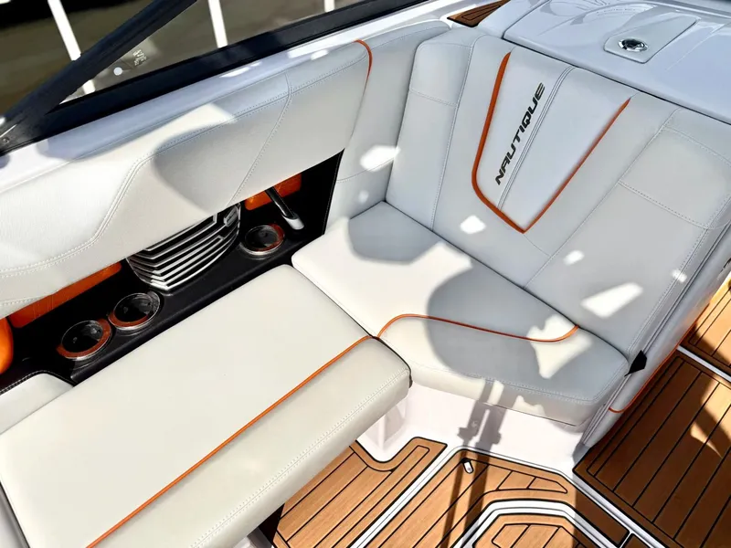 Slide: The Image of Nautique G23 2015 - 29