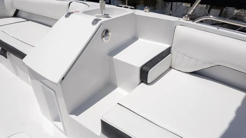 Slide: The Image of Stingray 192 SC 2026 - 11