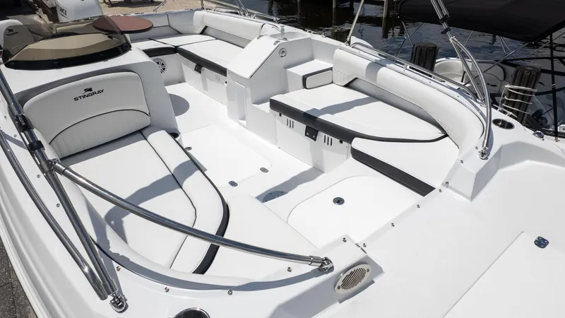 Slide: The Image of Stingray 192 SC 2026 - 13