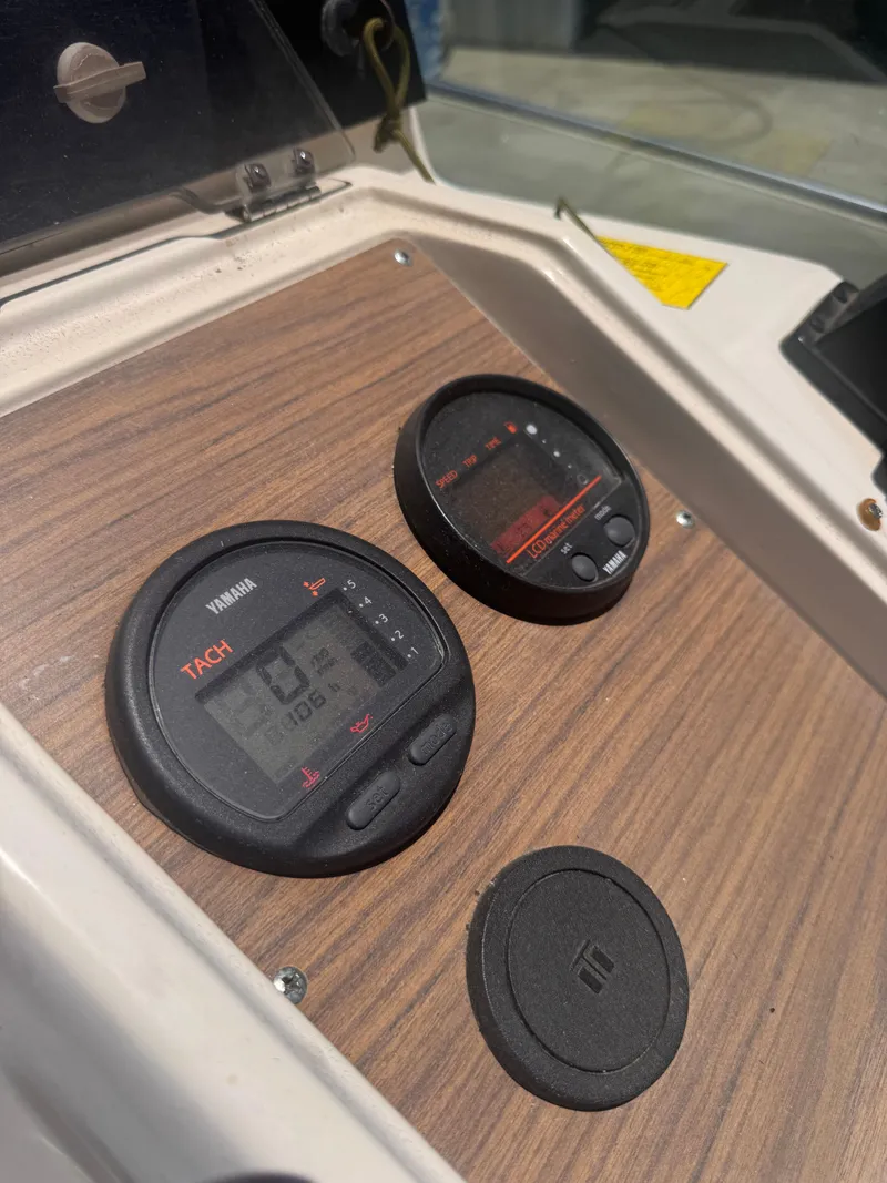 Slide: The Image of Grady-White 20 Overnighter 1992 - 11