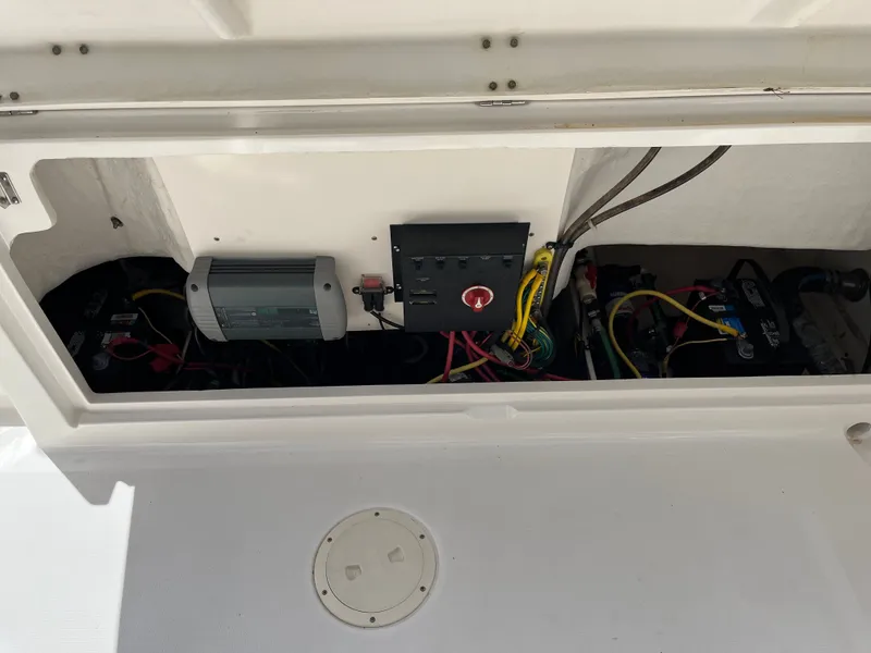 Slide: The Image of Robalo R227 Dual Console 2010 - 20