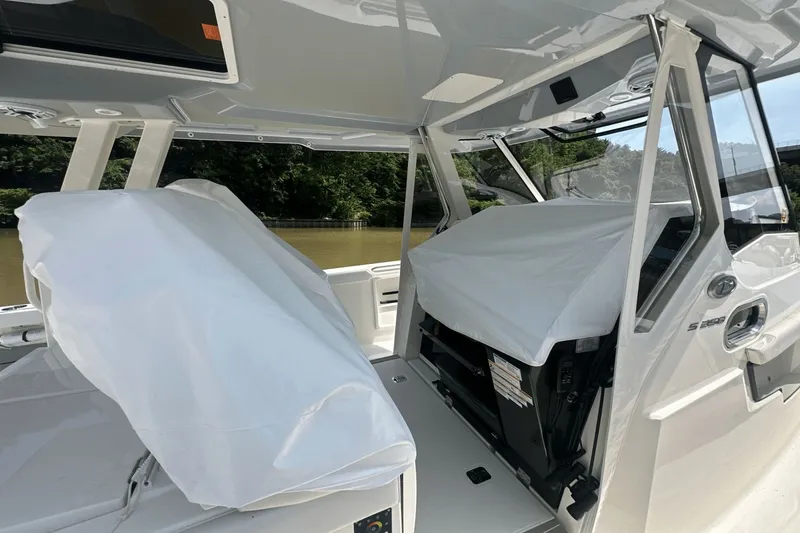 Slide: The Image of Pursuit S 358 Sport 2025 - 45