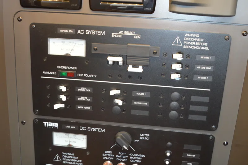 Slide: The Image of Tiara 34 LS 2023 - 50