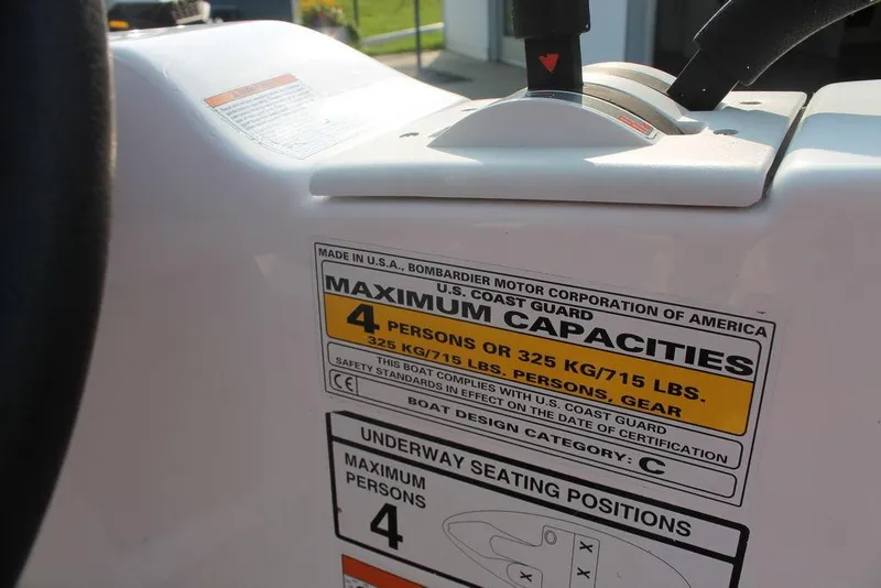 Slide: The Image of 2007 Sea-Doo Speedster 150 capacity label, showing maximum capacity of 4 persons or 715 lbs. - 3