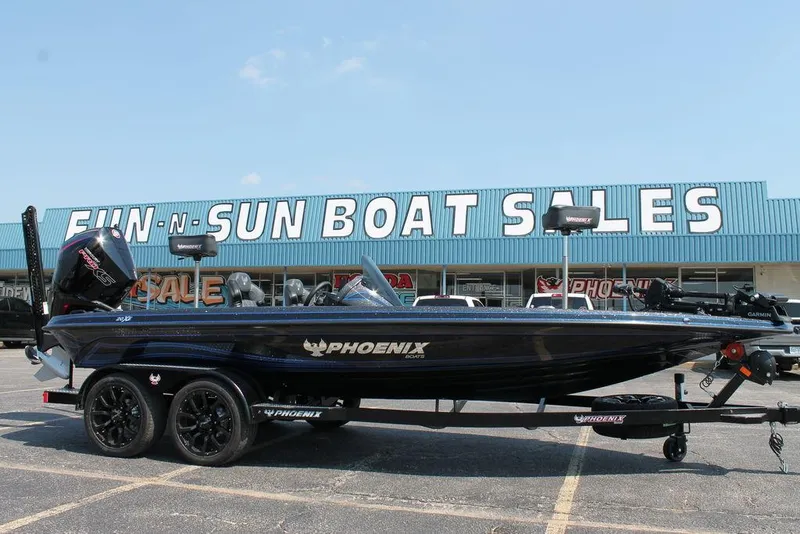 The Image of 2026 Phoenix 20 XE boat at Fun-N-Sun Boat Sales dealership. - 1