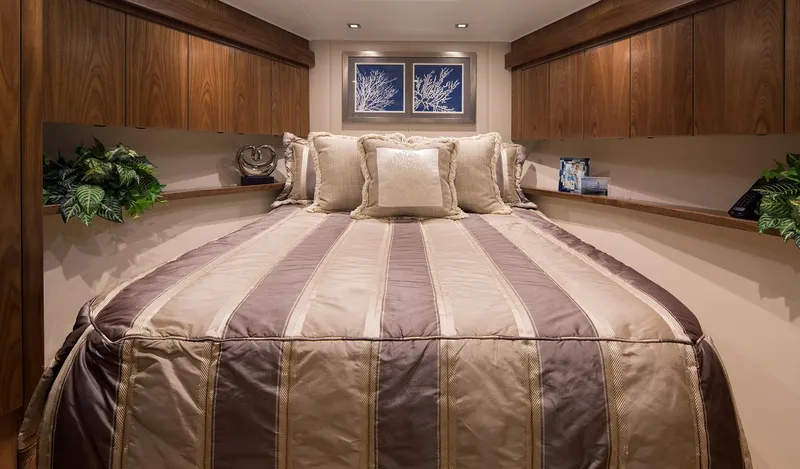 Slide: The Image of Viking 82 Skybridge forward Stateroom - 4