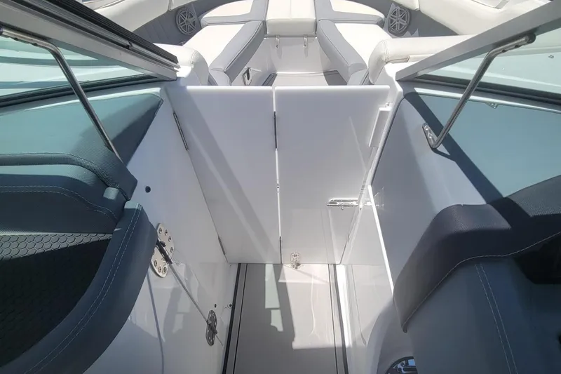 Slide: The Image of 2018 Colbalt 26SD boat interior w/ Bow Separator - 13