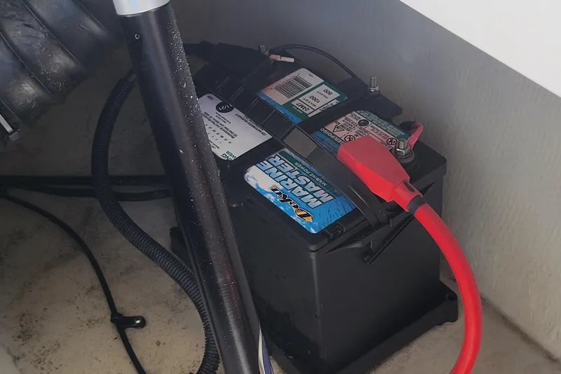 Slide: The Image of 2018 Colbalt 26SD w/ (2) Batteries - 21