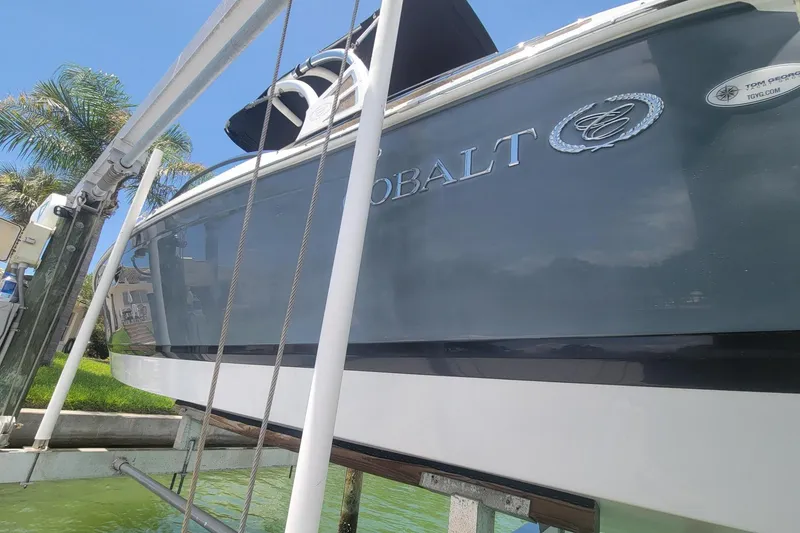 Slide: The Image of 2018 Cobalt 26SD in Spotless Condition - 23