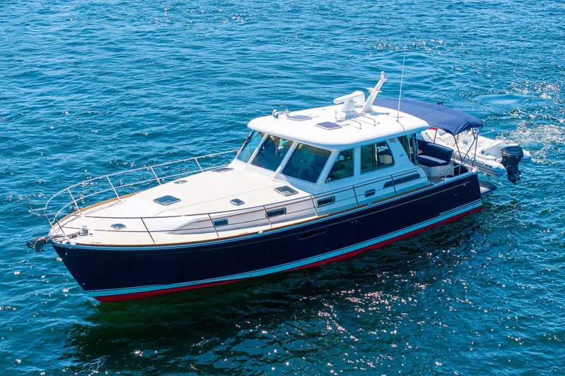 Slide: The Image of 2014 Sabre 48 Salon Express Port Side view - 7