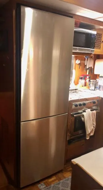 Slide: The Image of Stainless steel kitchen in 1979 Ocean Alexander Mark 1 55 yacht. - 24