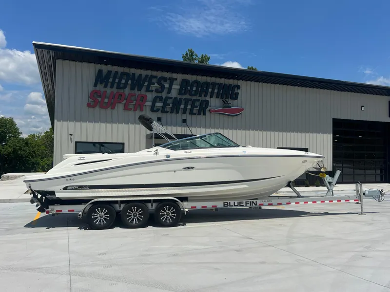 The Image of 2007 Sea Ray 270 SLX boat on trailer at Midwest Boating Super Center. - 1