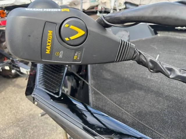 Slide: The Image of Triton 17 CTX 2016 boat with Minn Kota Maxxum trolling motor. - 9