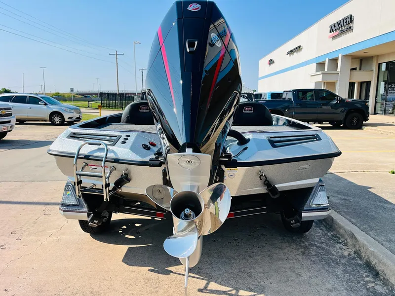 Slide: The Image of 2025 Ranger Z518 Cup-Equipped boat displayed outdoors, showcasing rear view and propeller. - 6