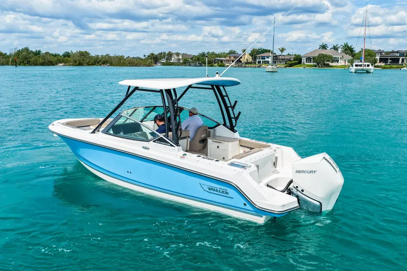 Slide: The Image of Boston Whaler 240 Vantage 2026 - 56