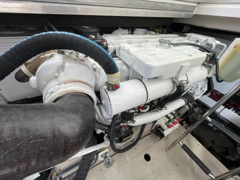 Slide: The Image of Sea Ray 450 Sundancer 2010 - 79