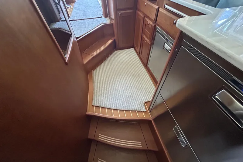 Slide: The Image of Display screen on 2022 Sabre 45 Salon Express yacht interior. - 32