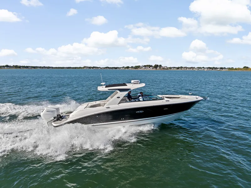 The Image of Sea Ray SLX 350 Outboard 2026 - 0