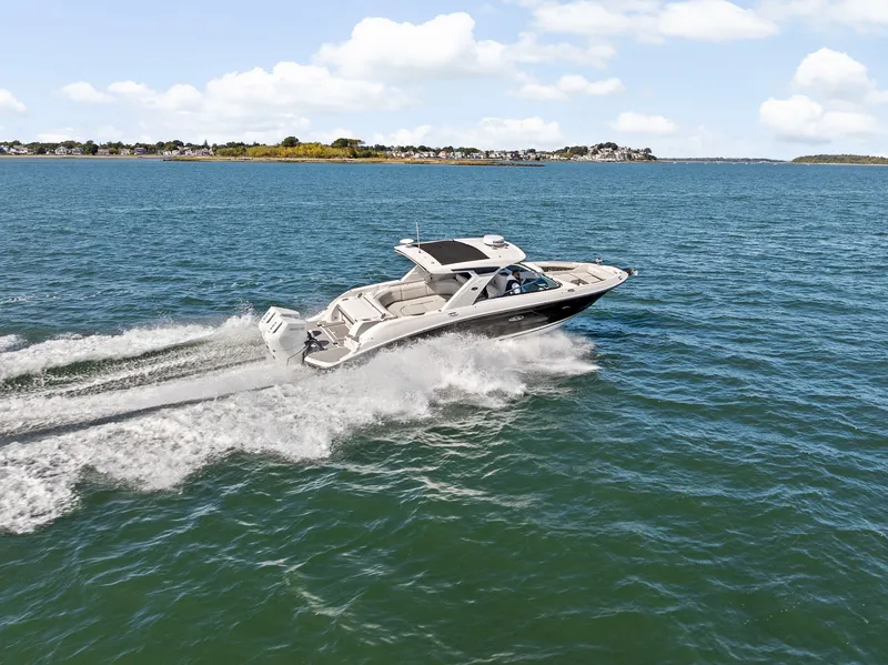 Slide: The Image of Sea Ray SLX 350 Outboard 2026 - 2