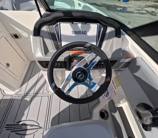 Slide: The Image of Chaparral 21 SSi OB In stock trailer included 2026 - 13