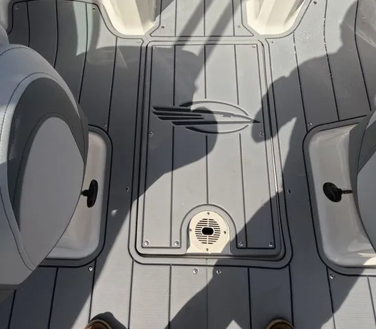 Slide: The Image of Chaparral 21 SSi OB In stock trailer included 2026 - 19