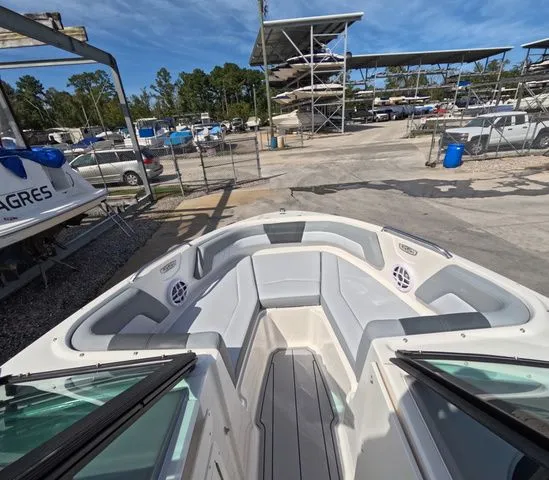 Slide: The Image of Chaparral 21 SSi OB In stock trailer included 2026 - 24