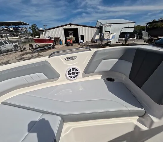 Slide: The Image of Chaparral 21 SSi OB In stock trailer included 2026 - 29