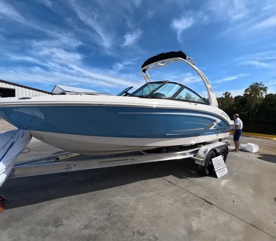 Slide: The Image of Chaparral 21 SSi OB In stock trailer included 2026 - 5