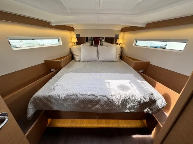 Slide: The Image of Luxurious cabin interior of 2023 Jeanneau Sun Odyssey 440 yacht. - 34