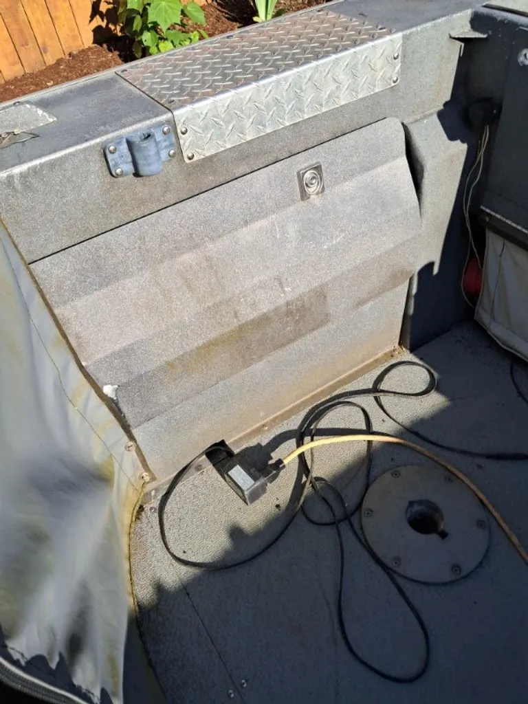 Slide: The Image of Hewescraft Sportsman 2001 - 10