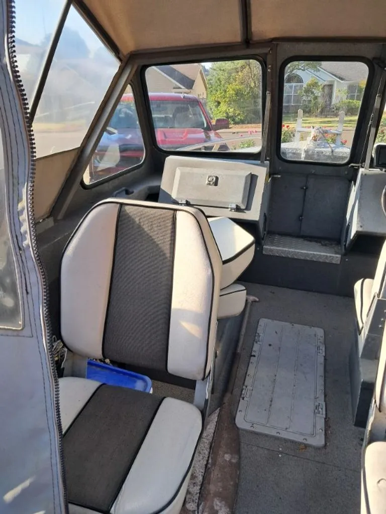 Slide: The Image of Hewescraft Sportsman 2001 - 6