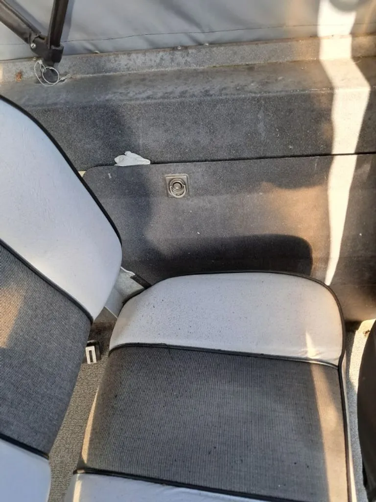 Slide: The Image of Hewescraft Sportsman 2001 - 7