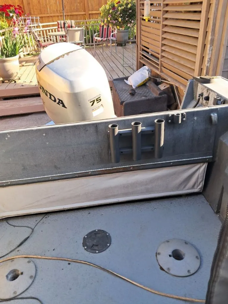 Slide: The Image of Hewescraft Sportsman 2001 - 9