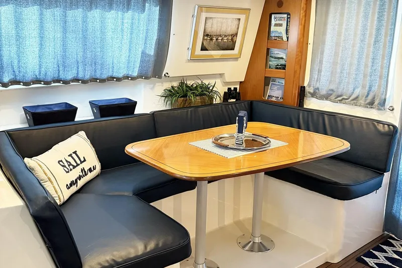 Slide: The Image of Interior of 2000 Fountaine Pajot Maryland 37 yacht with cozy dining area. - 33