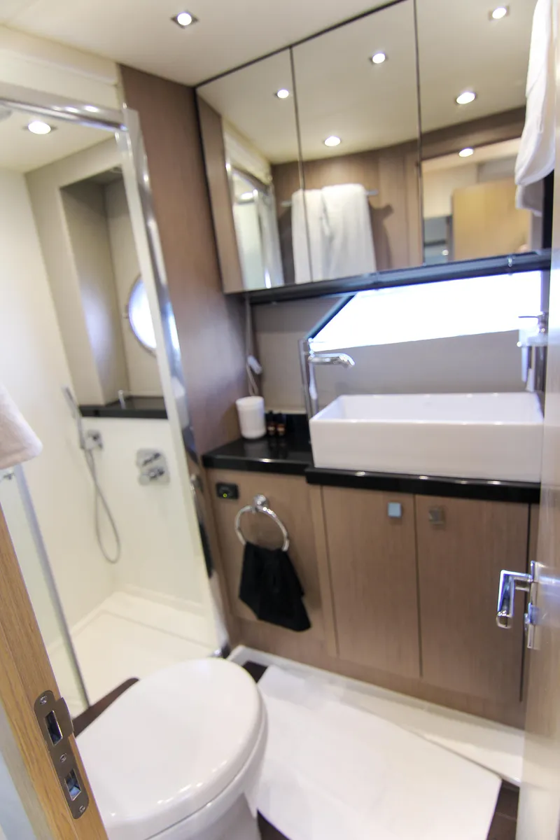 Slide: The Image of Sunseeker Predator 57 2017 - 111